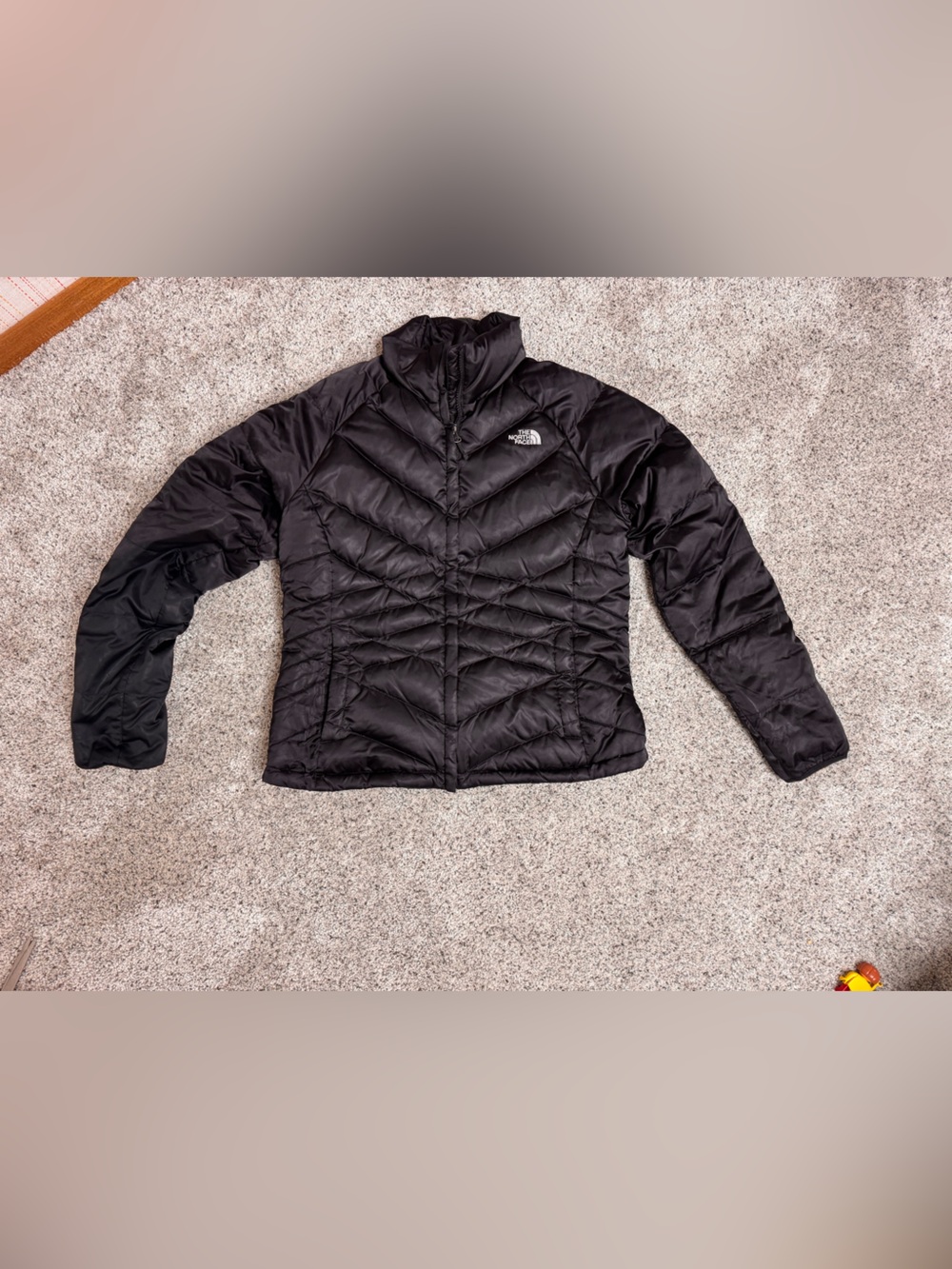 The North Face Women's Black Goose Down Insulated Short Puffer Jacket Size L 550